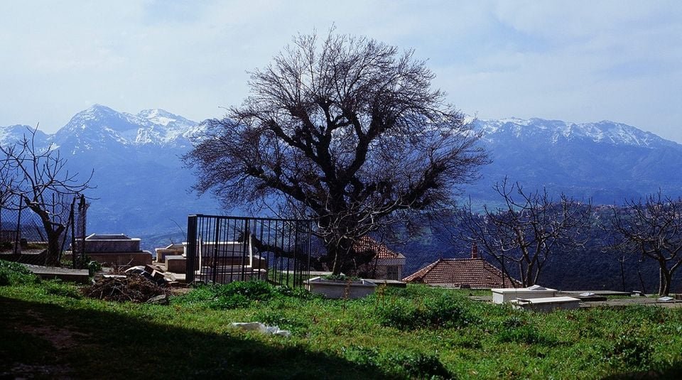Le cimetière dans l'Atlas - Marin des Montagnes - Karim Aïnouz