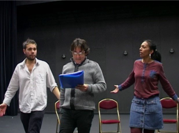 Benjamin Barou-Crossman, Thierry Patrac et Nathalie Rey, en répétition au
théâtre de Vias - Le temps du voyage - Henri-François Imbert