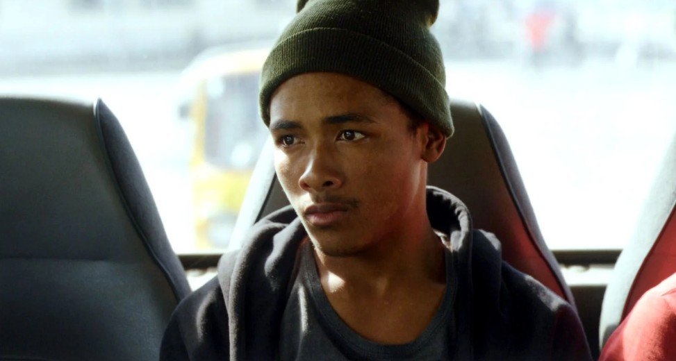 Dans le bus. Disco Afika : une histoire malgache - 2024 - Luck Razanajaona