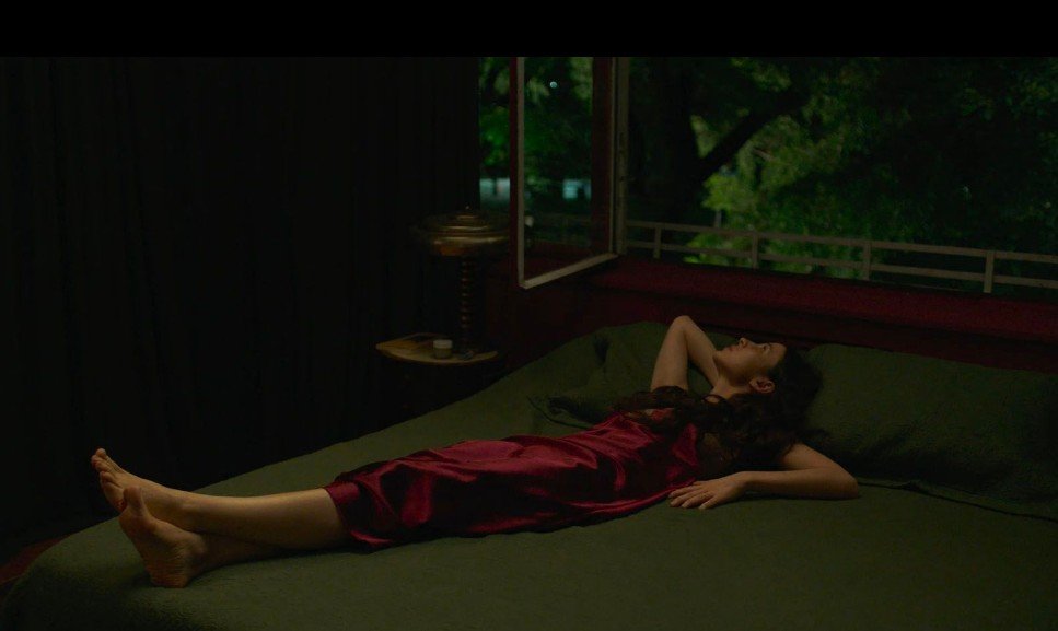 Lina - Las Corrientes (La Femme en Fuite)- Milagros Mumenthaler