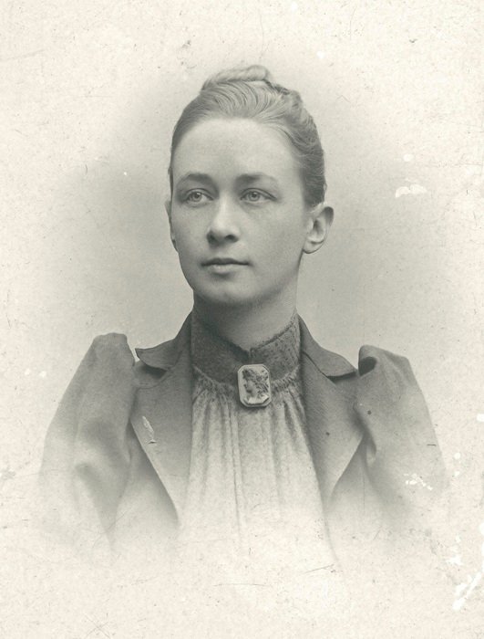 Hilma af Klint, vers 1901 By courtesy of the Hilma af Klint Foundation - photo Moderna Museet, Stockholm, Suède